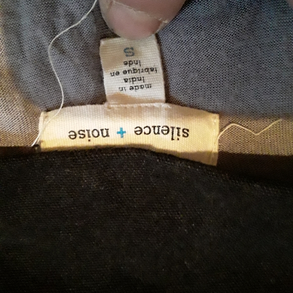 Embroidered tank top - Picture 5 of 5